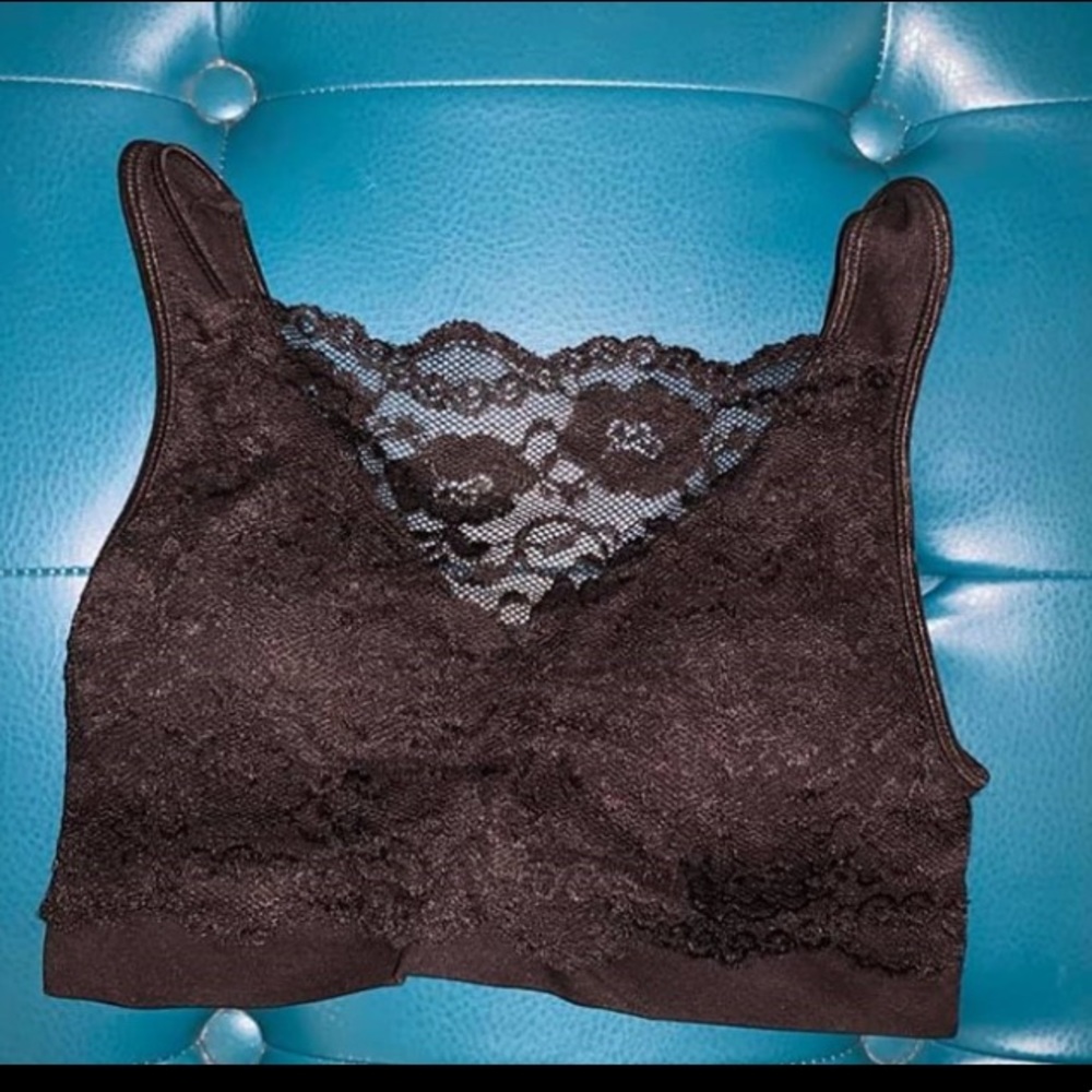 Black Lacey crop top 🍁